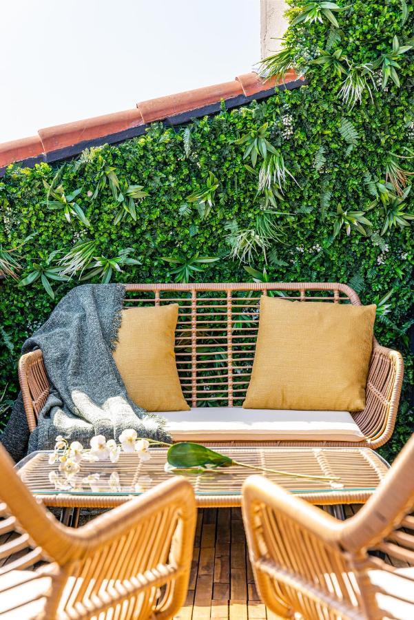 Loft En Ville - Duplex Terrasse Coeur Historique Avec Vue Degagee & Parking Souterrain Offert La Ciotat Exterior foto